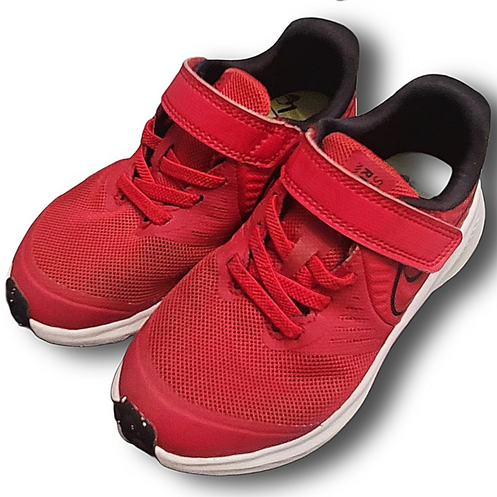 Nike Little Kid Star Runner 2.0 Red Sneakers Shoes Size 11C Black Swoosh Logo